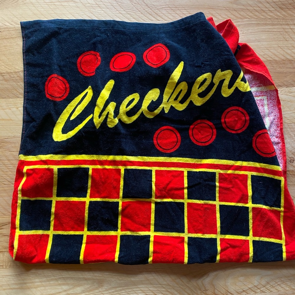 New! Jay Franco beach towel checkers game